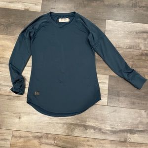 Deso Supply Co USA Long Sleeve Teal Top Small